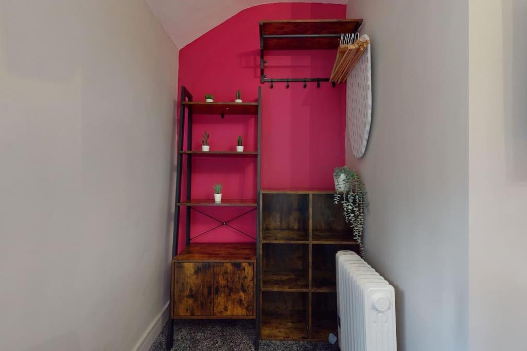 Neat Retreat Graig Pontypridd Villa Dış mekan fotoğraf