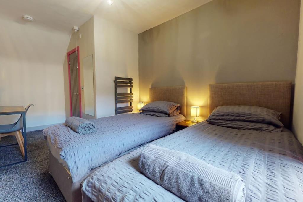 Neat Retreat Graig Pontypridd Villa Dış mekan fotoğraf